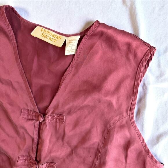 Victoria's Secret VTG 100% Silk Pajama Set - Picture 2 of 5